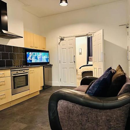 Bespoke 2 Bedroom Apt Derby City Zewnętrze zdjęcie