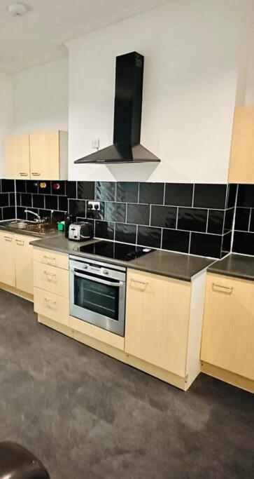 Bespoke 2 Bedroom Apt Derby City Zewnętrze zdjęcie