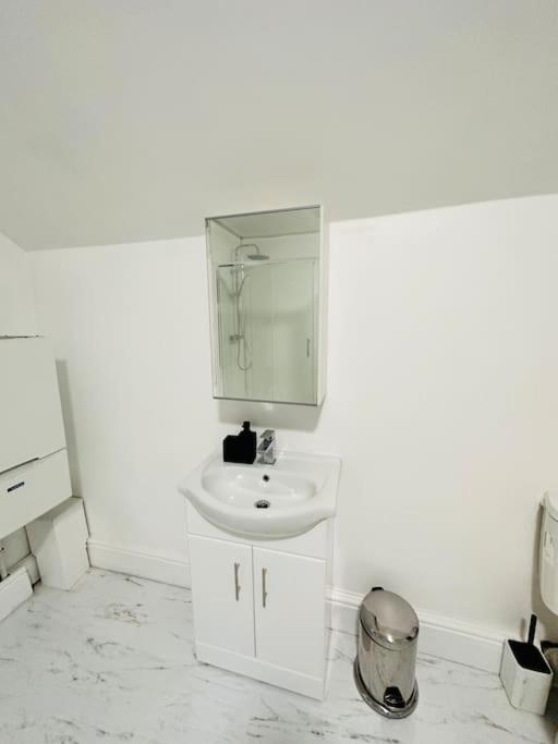 Bespoke 2 Bedroom Apt Derby City Zewnętrze zdjęcie